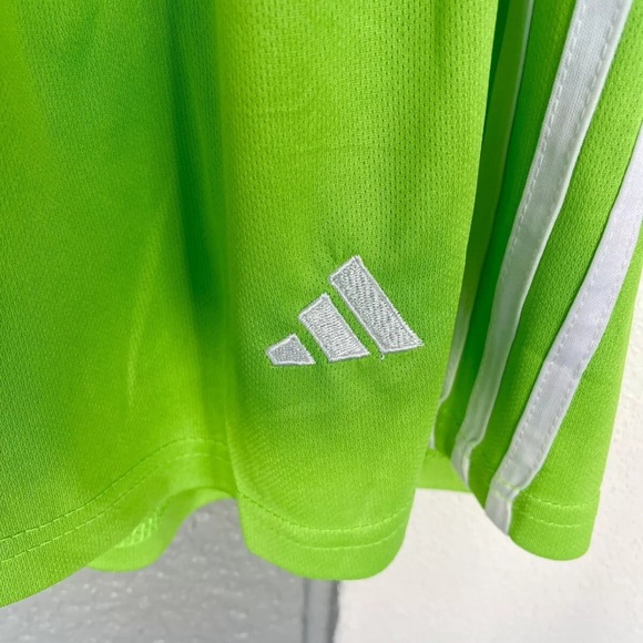 NWT- Adidas Real Madrid jersey set size medium Green - Picture 7 of 12